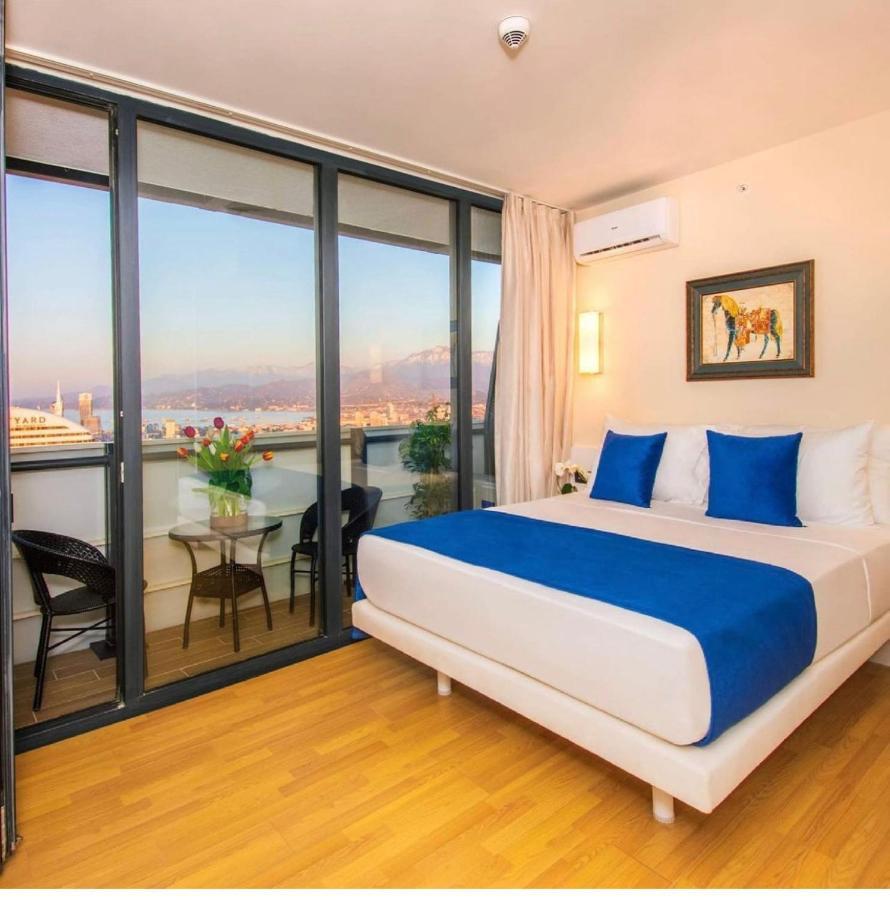 Orbi City Center Sea View Aparthotel Batumi Exterior foto