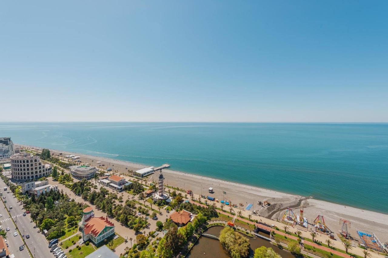 Orbi City Center Sea View Aparthotel Batumi Exterior foto