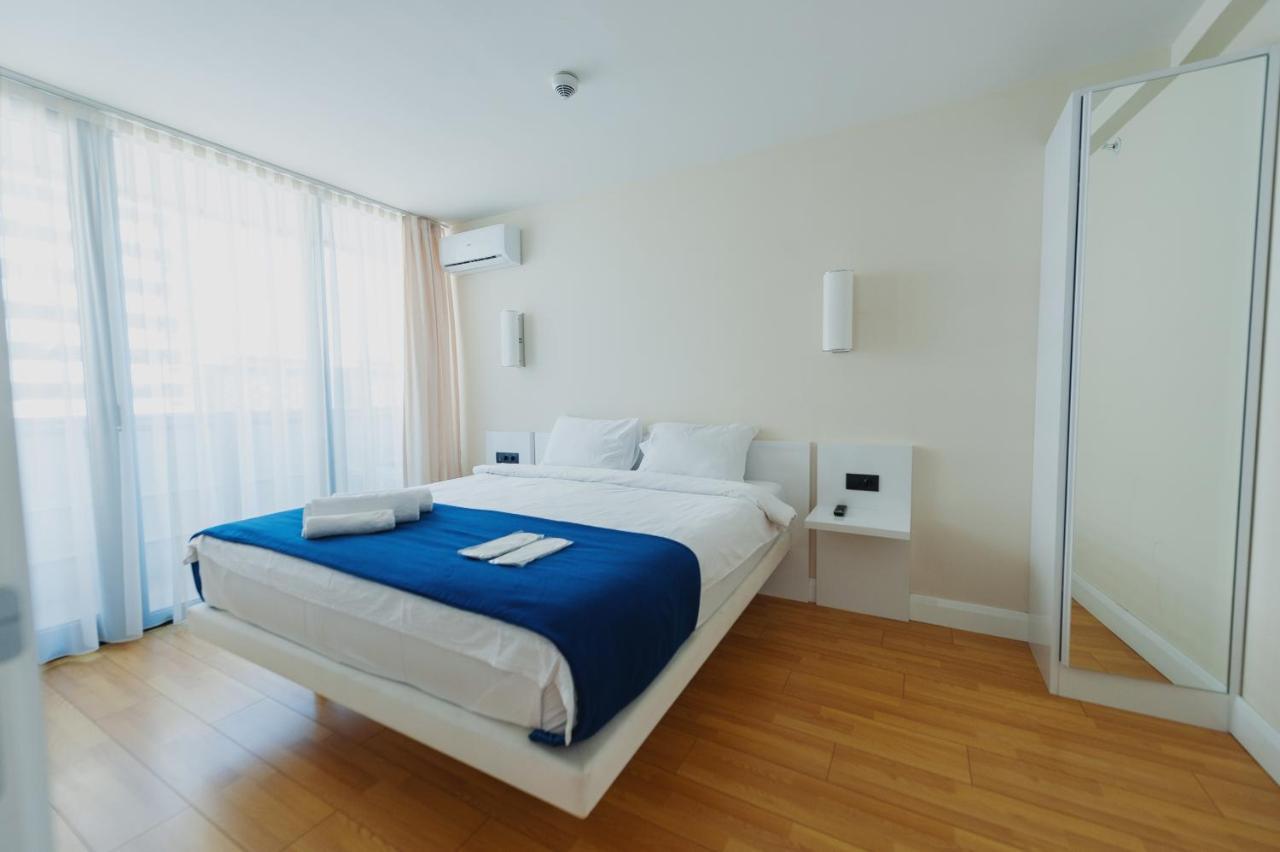 Orbi City Center Sea View Aparthotel Batumi Exterior foto