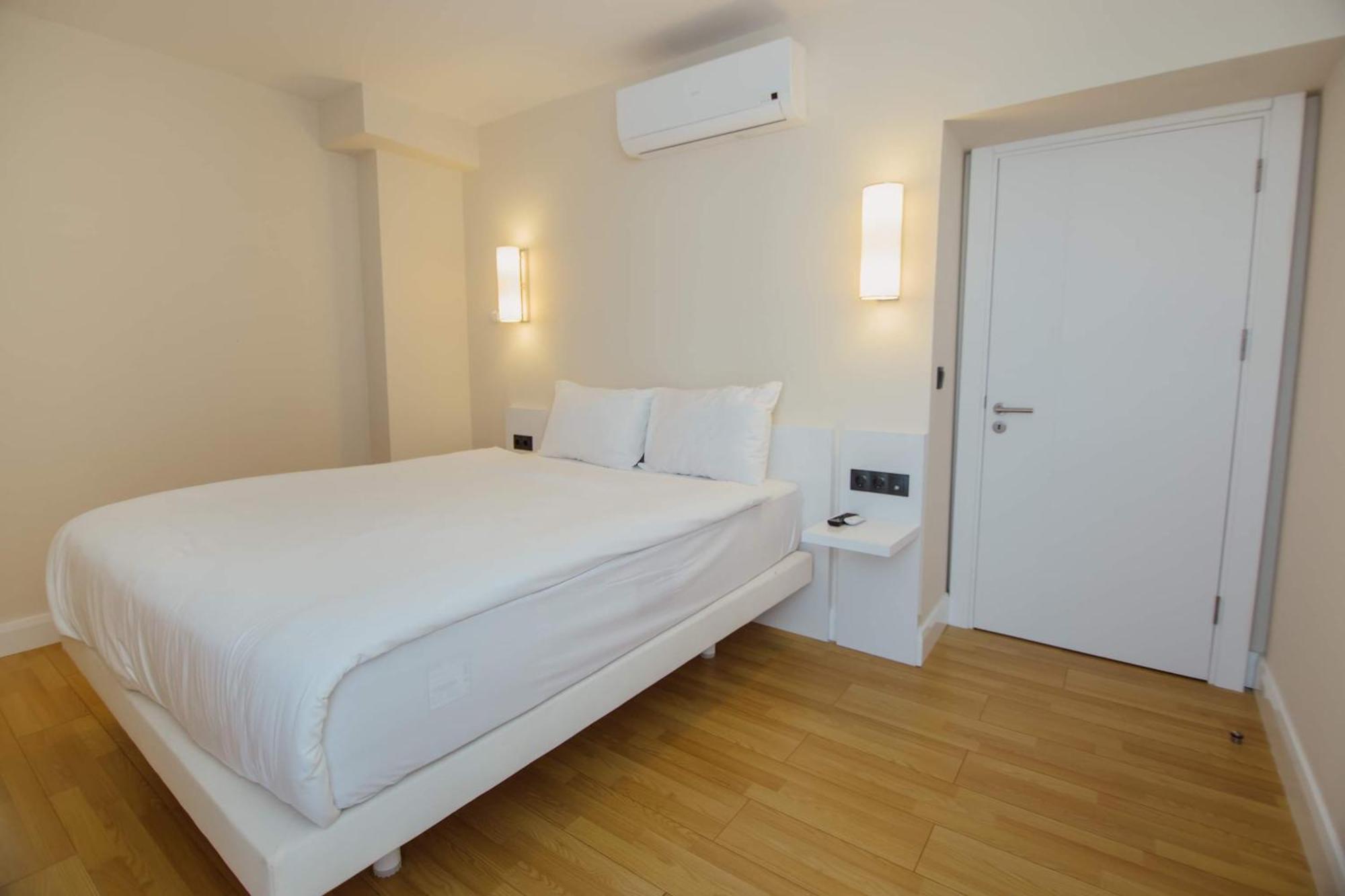 Orbi City Center Sea View Aparthotel Batumi Exterior foto