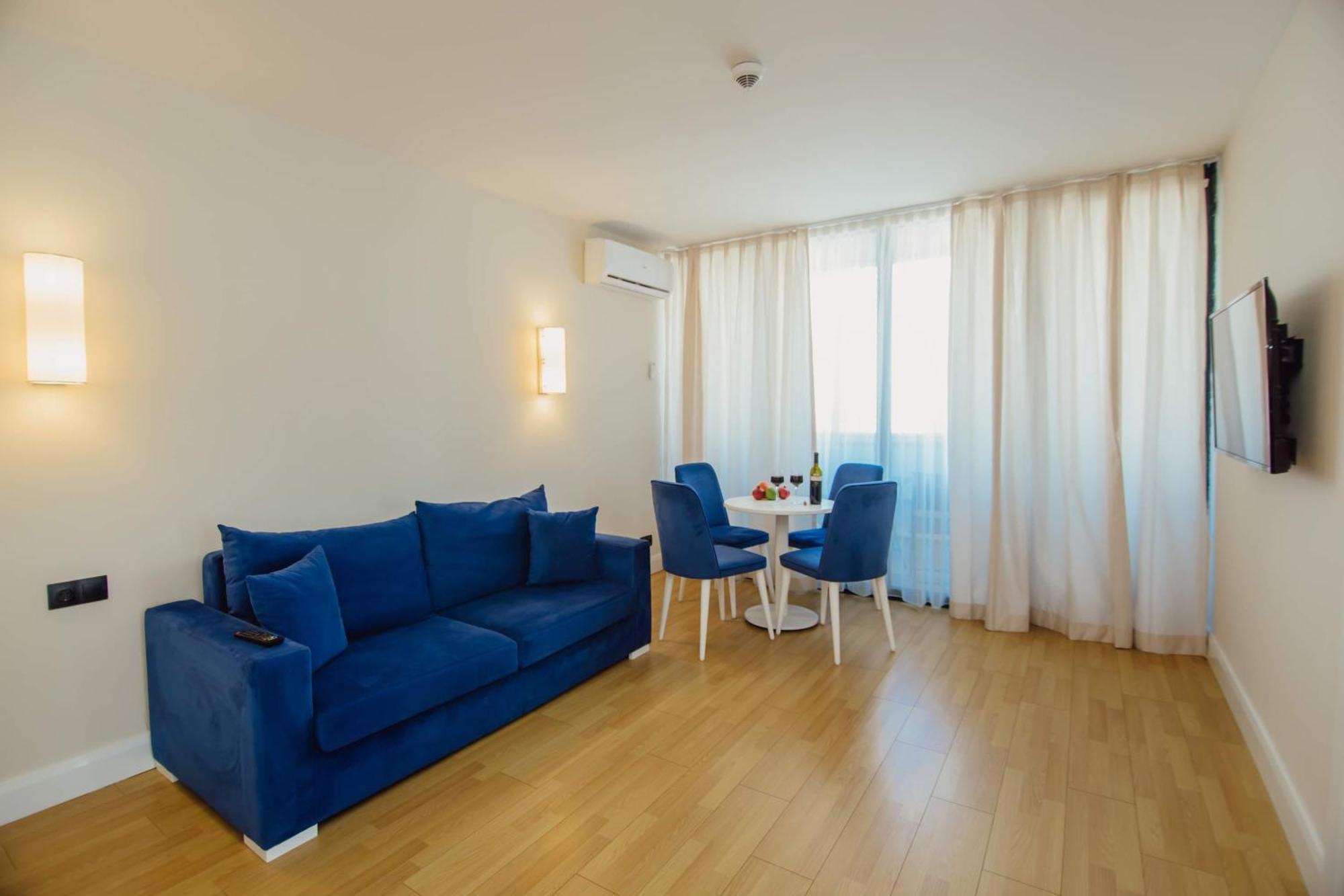 Orbi City Center Sea View Aparthotel Batumi Exterior foto