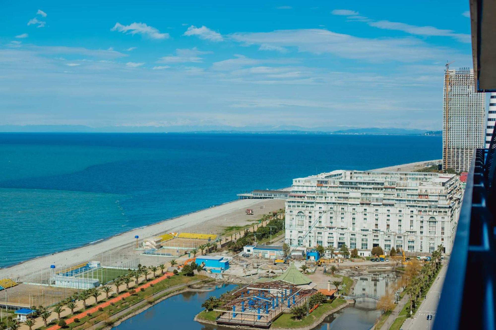 Orbi City Center Sea View Aparthotel Batumi Exterior foto